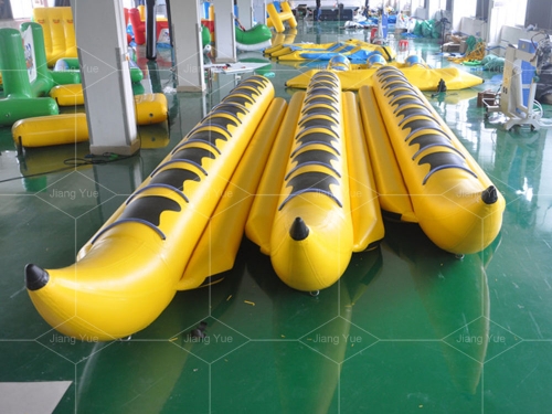 Customized Water Play Equipment Towable Water Ski Tube Inflatable Banana Tube Boat